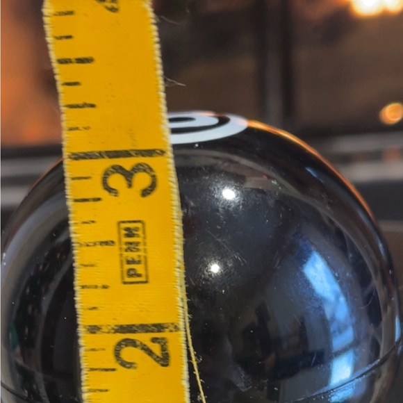 ‘73 - Avon - 8 Ball Decanter w/ Avon Spicy Aftershave - Picture 6 of 6